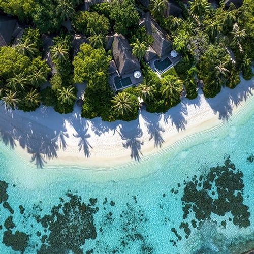 TANTALIZING OFFERS FOR YOUR PERFECT SUMMER ESCAPE AT ICONIC BAROS MALDIVES