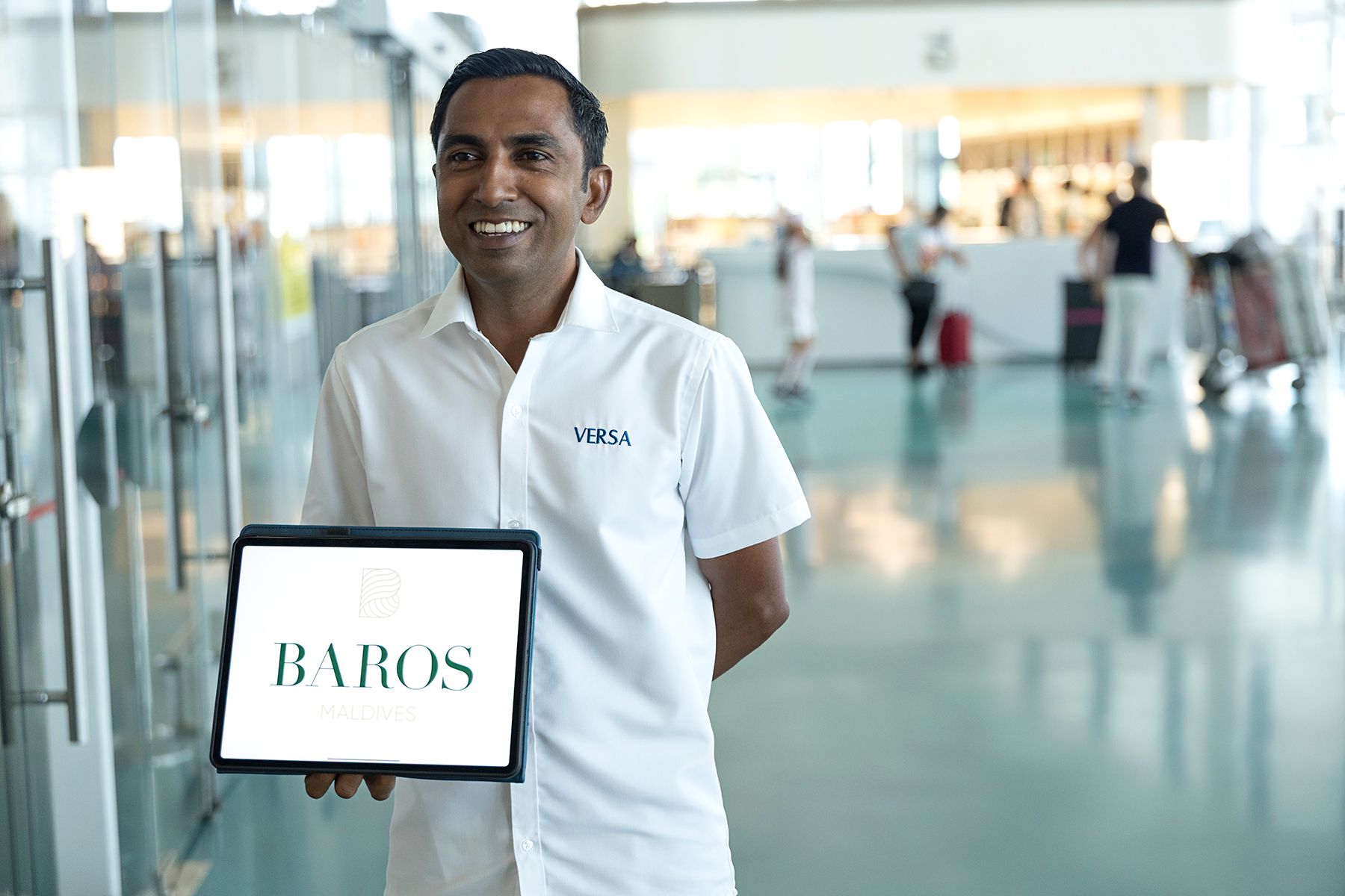 A warm Baros welcome at the airport