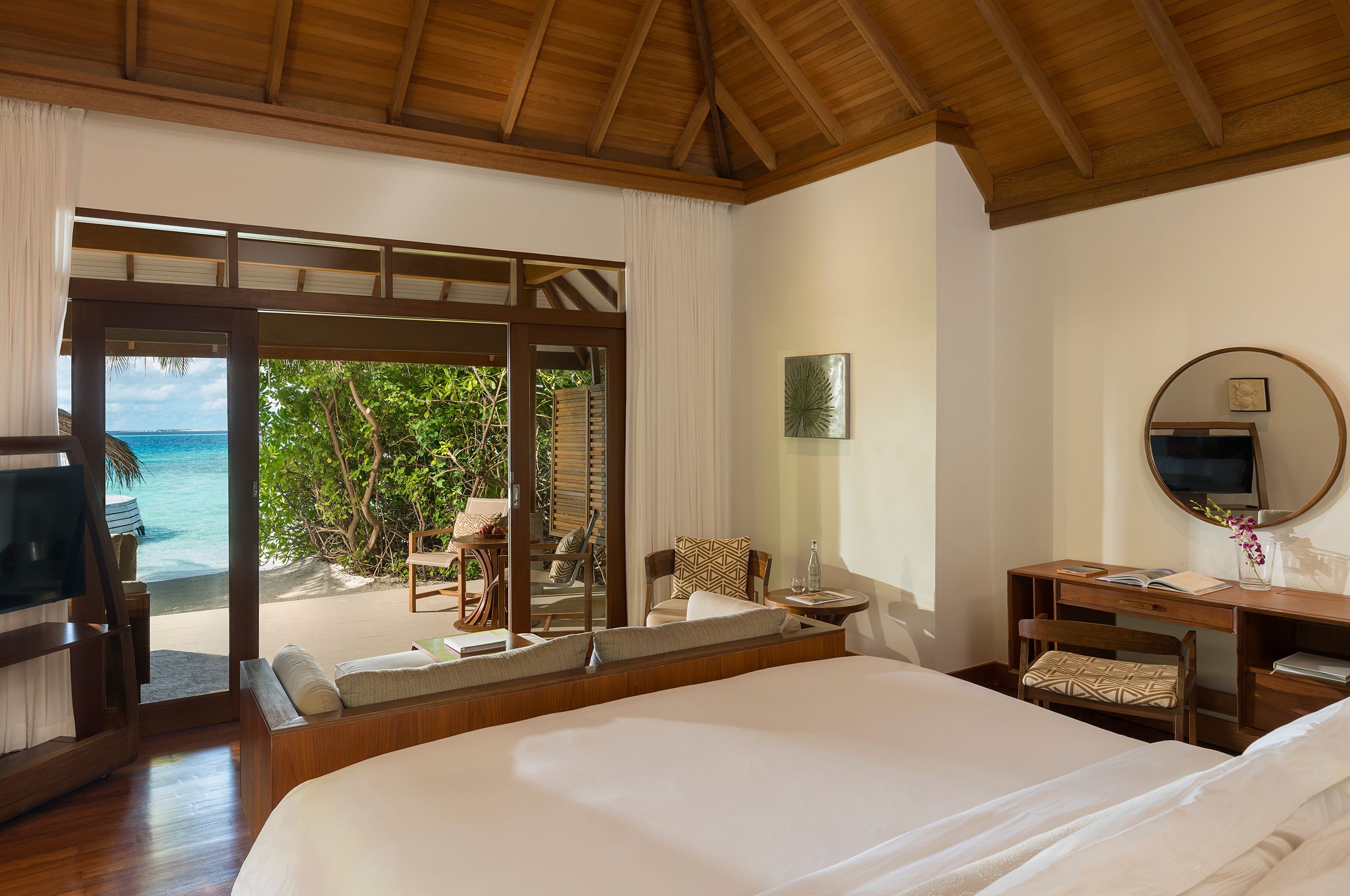 Baros deluxe beach villa bathroom