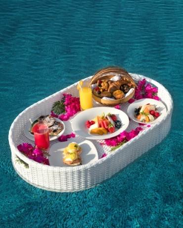 Floating Breakfast at Baros Maldives 