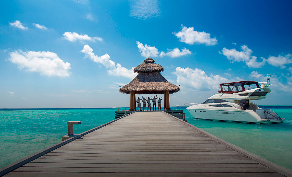 Arrival-Jetty with Yacht at Baros Maldives